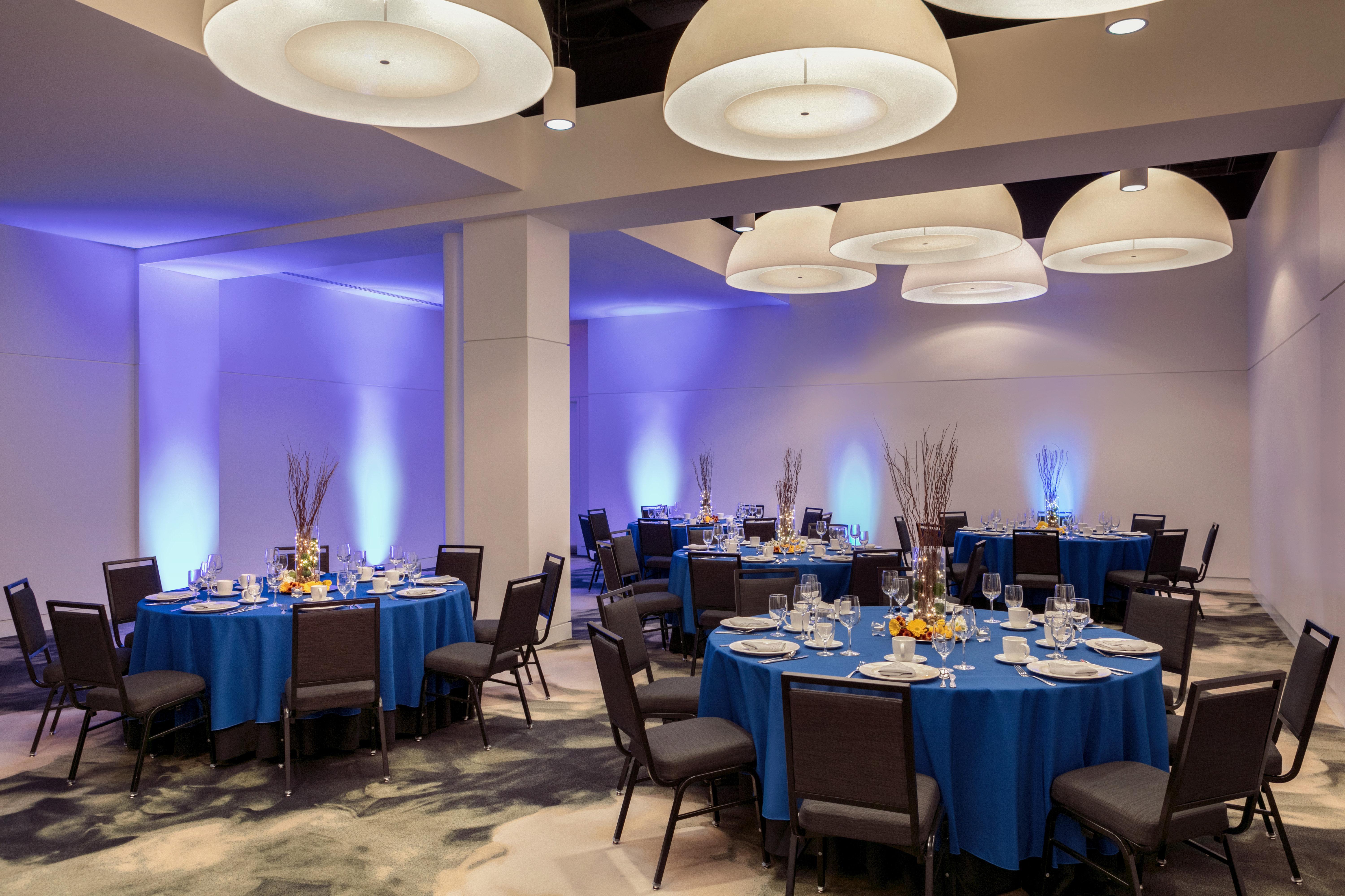 Hotel Indigo Downtown By Ihg 4*